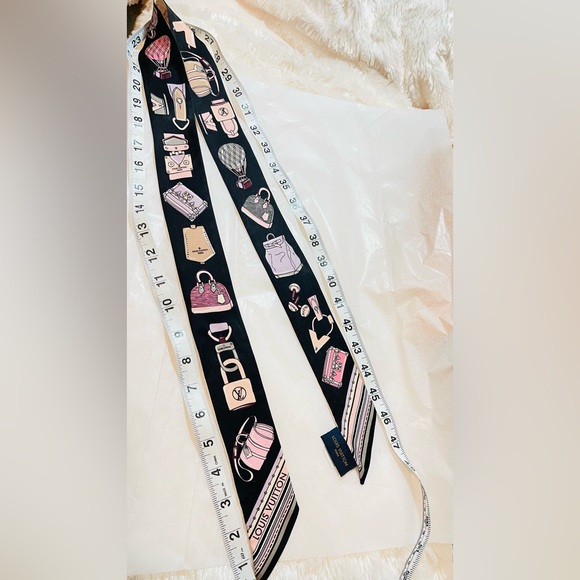 Louis Vuitton Black & Pink Silk Narrow Scarf with Monogram Motifs main image 9